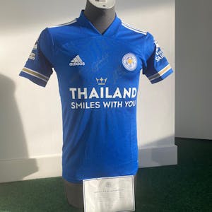 Leicester City Shirt Gesigneerd Door 3 Rode Duivels 