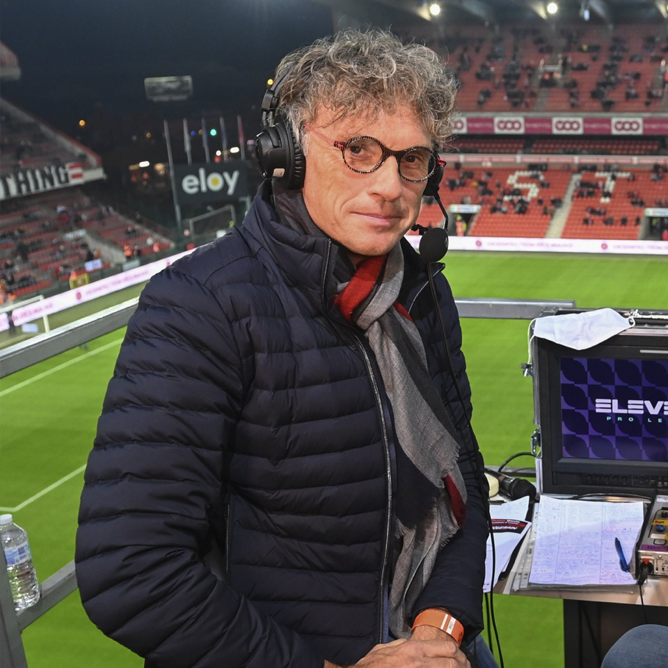 In Het Spoor Van Commentator Peter Vandenbempt  