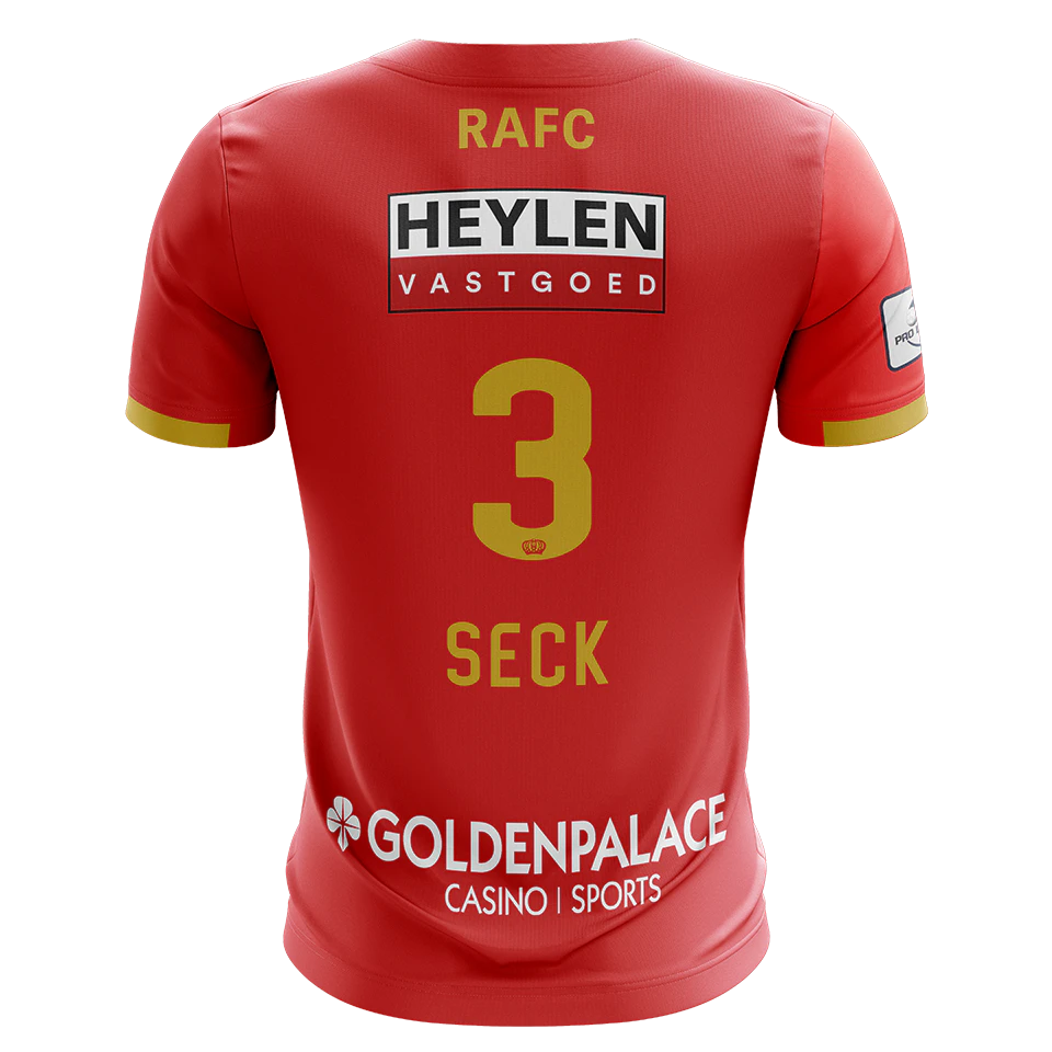 来自Royal Antwerp FC的Abdoulaye Seck 球衣