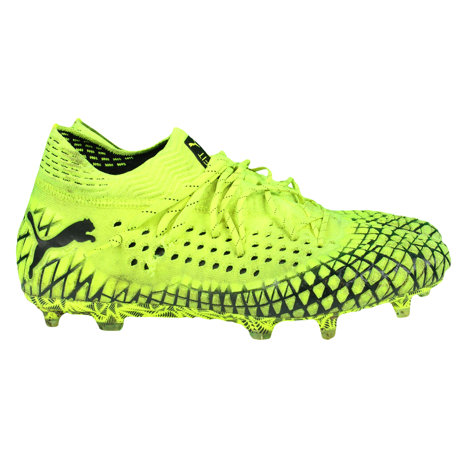 Match worn shoes Wright 2