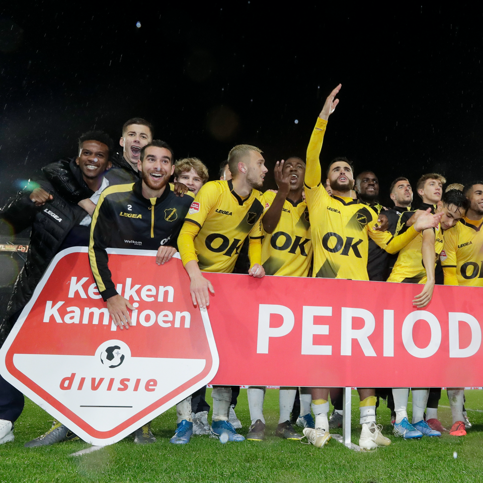 Join the team photo of the squad