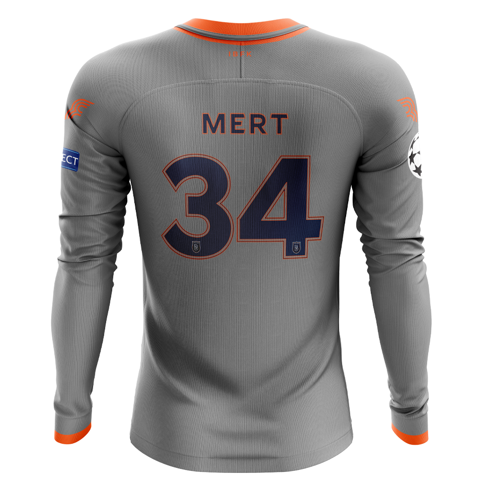 Fehmi Mert Günok İstanbul Başakşehir forması