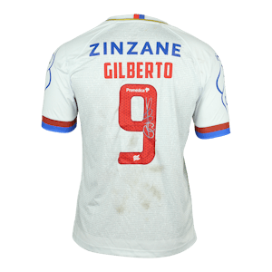Gilberto Oliveira Souza Junior Bahia shirt