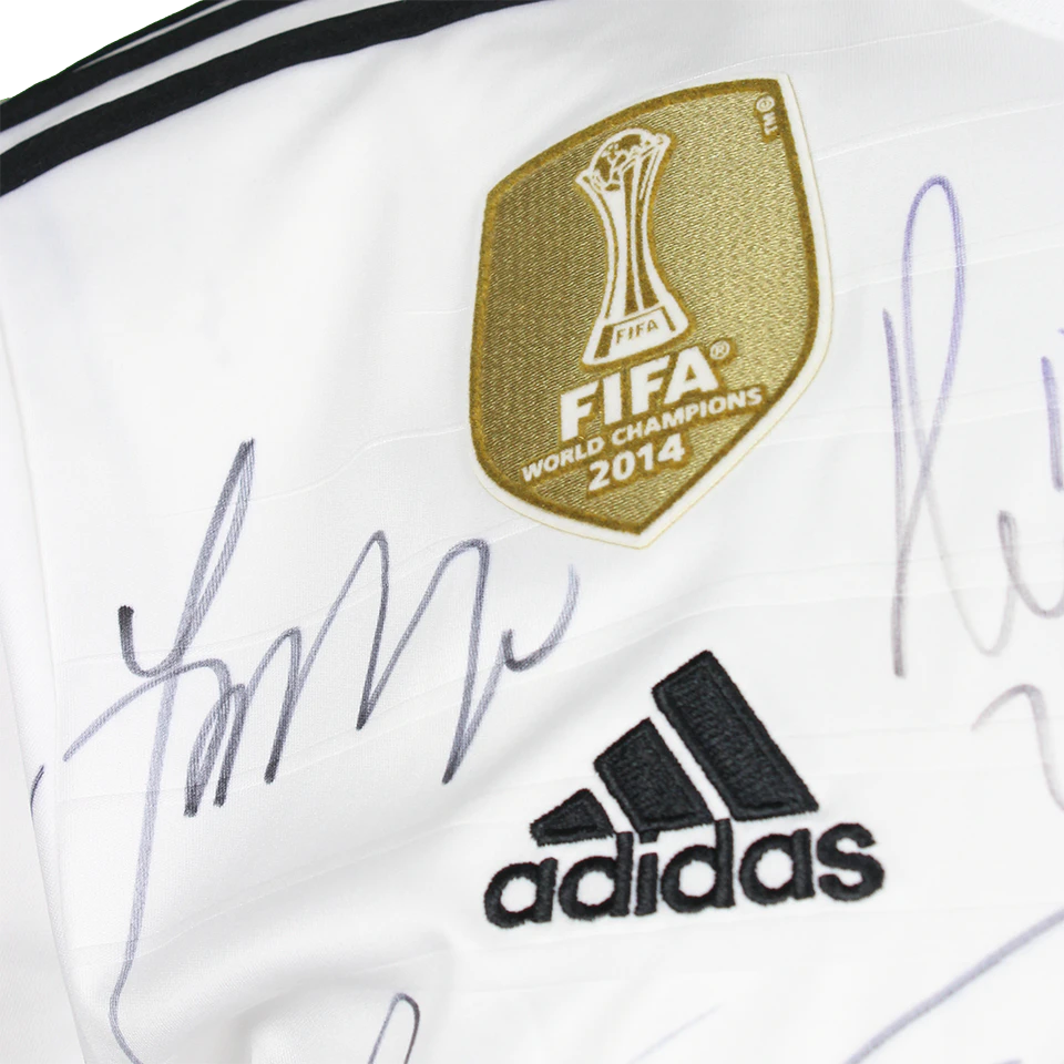 Squad Signed Shirt - FIFA Club World Cup 2014-2015