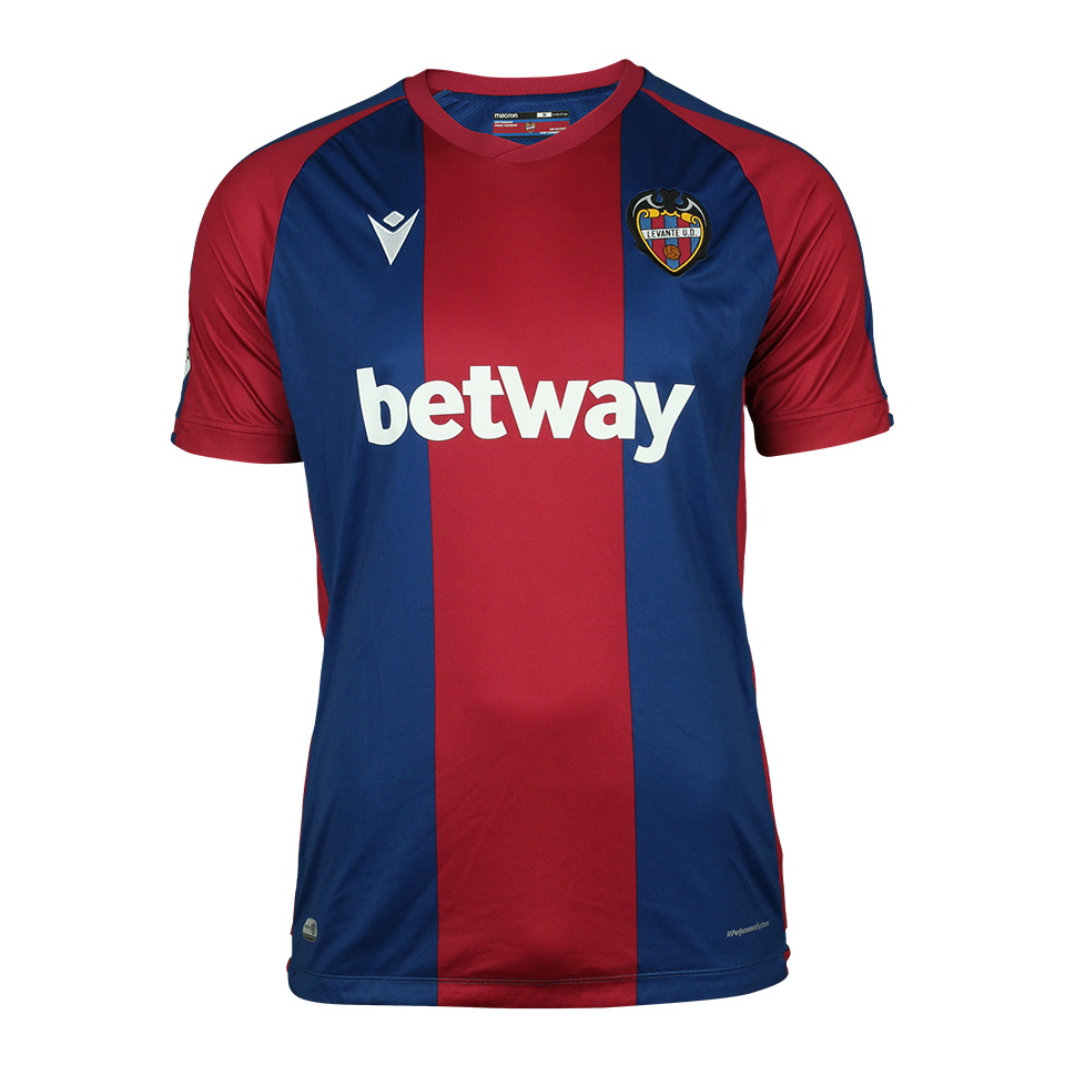 Nikola Vukčević Levante UD shirt