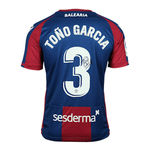 Antonio García Aranda Levante UD shirt