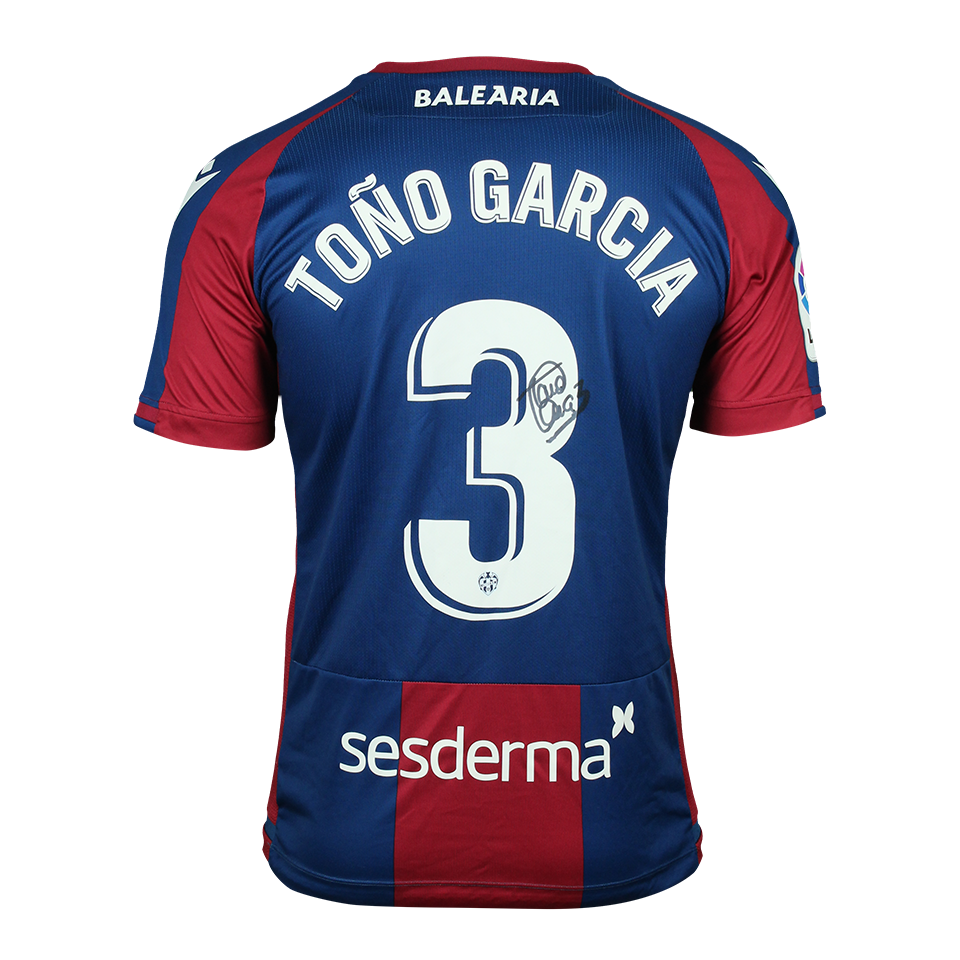 Antonio García Aranda Levante UD camisa.