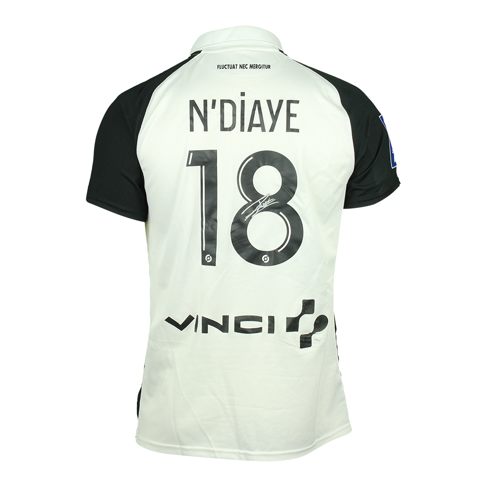 Youssoupha N'Diaye Paris FC shirt