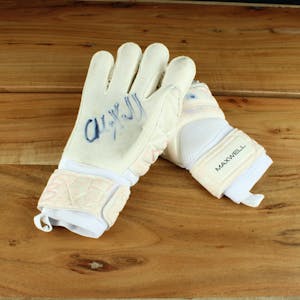 Chris Maxwell – Blackpool - Gloves 2