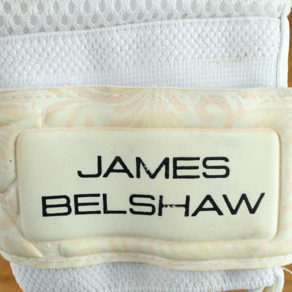 James Belshaw – Harrogate Town - Gloves 2