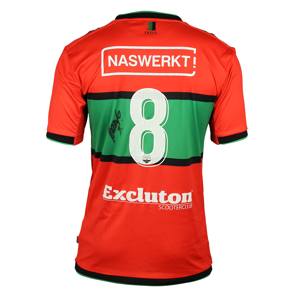 Édgar Barreto NEC shirt