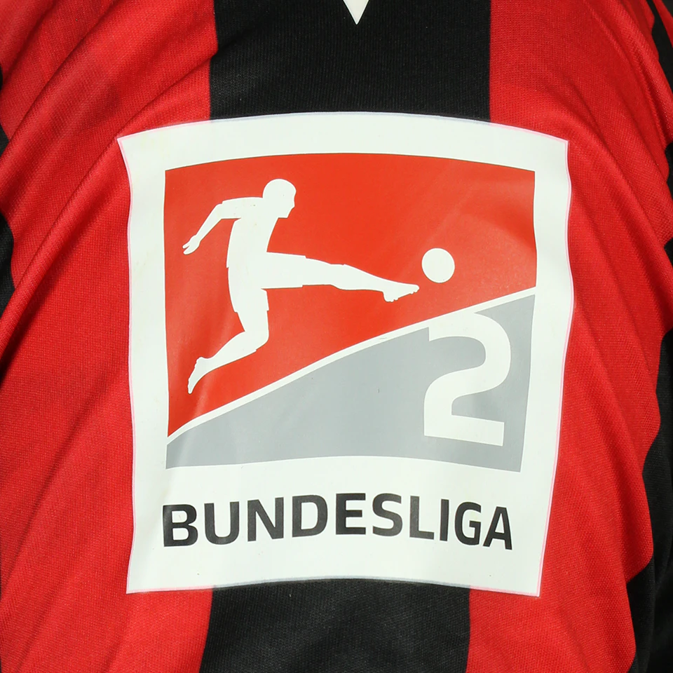 Hannover 96 팀의 Mick Gudra 셔츠