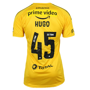Hugo Souza Flamengo shirt