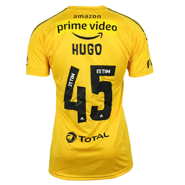 Hugo Souza Flamengo shirt