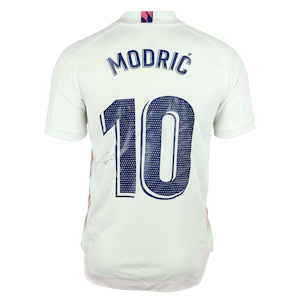 Luka Modrić Real Madrid jersey