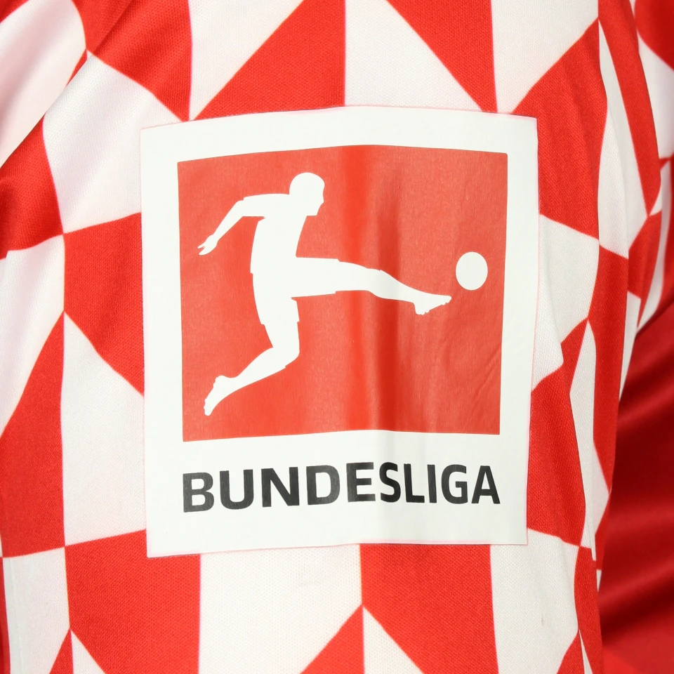 来自Mainz 05的Jonathan Burkardt球衣