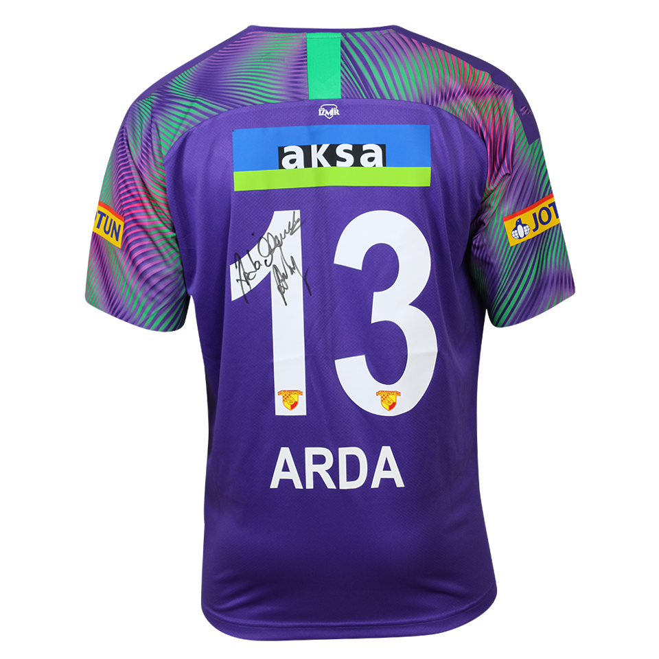 Arda Özçimen Göztepe shirt