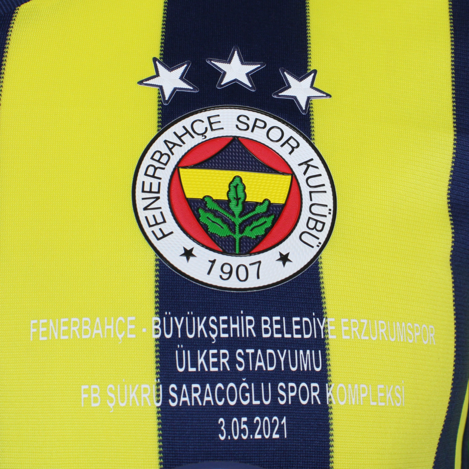 Fenerbahçe 팀의 Caner Erkin 셔츠