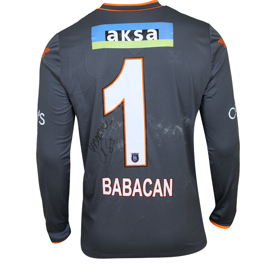 Maillot de Volkan Babacan (İstanbul Başakşehir)