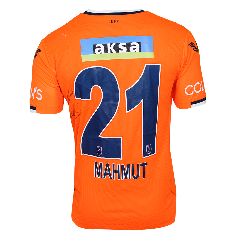 Mahmut Tekdemir İstanbul Başakşehir forması