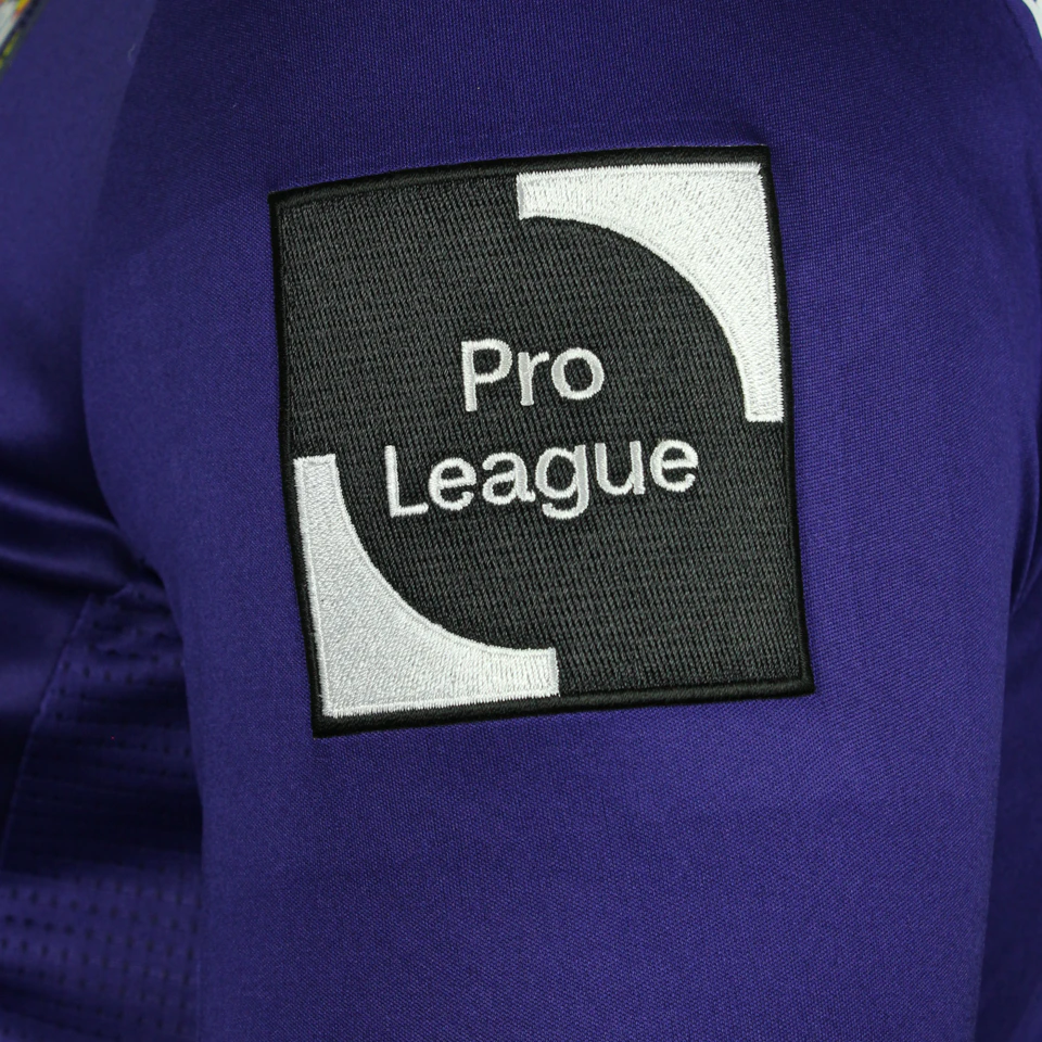 来自RSC Anderlecht的Jacob Bruun Larsen球衣