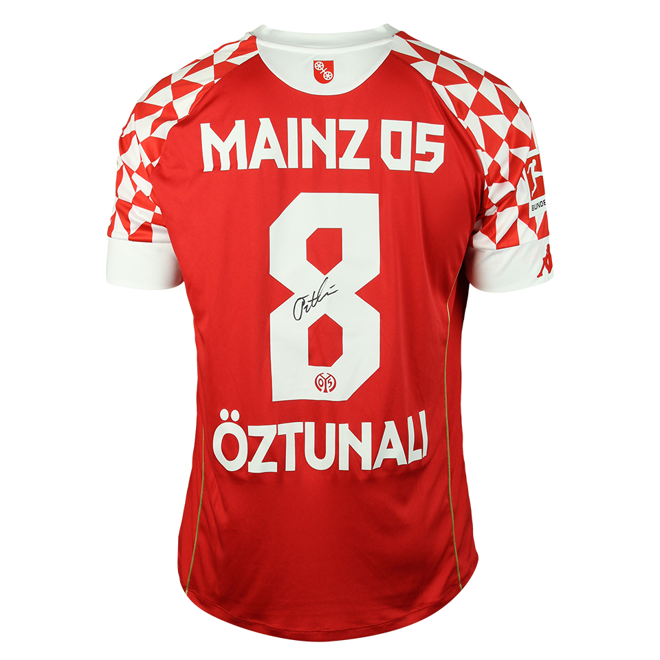 Levin Mete Öztunali Mainz 05 shirt