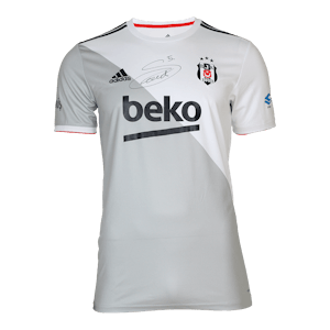 Josef de Souza Dias Beşiktaş JK shirt