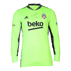 Utku Yuvakuran Beşiktaş JK shirt