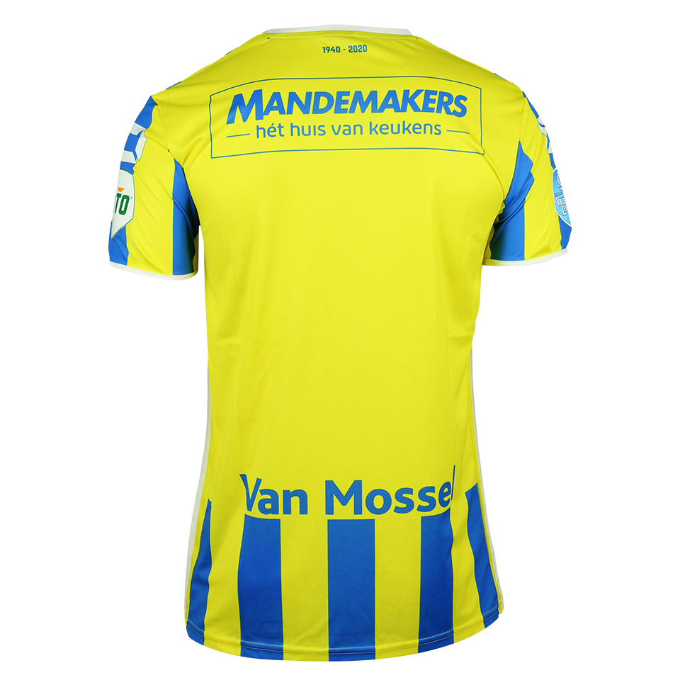 Squad Signed Shirt 1