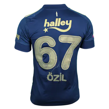 Mesut Özil Fenerbahçe camisa.