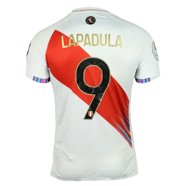 来自Peru的Gianluca Lapadula球衣