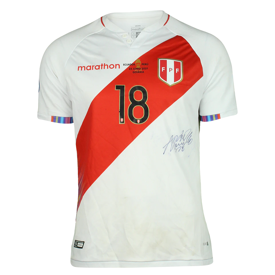 André Carrillo Peru jersey