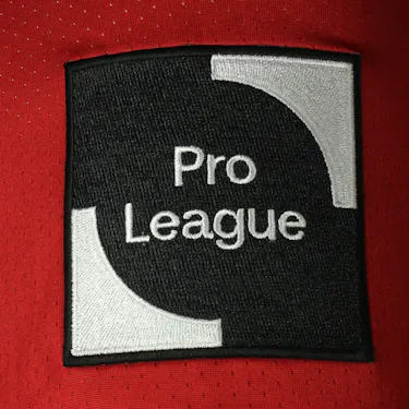 来自Standard de Liège的Eden Shamir球衣