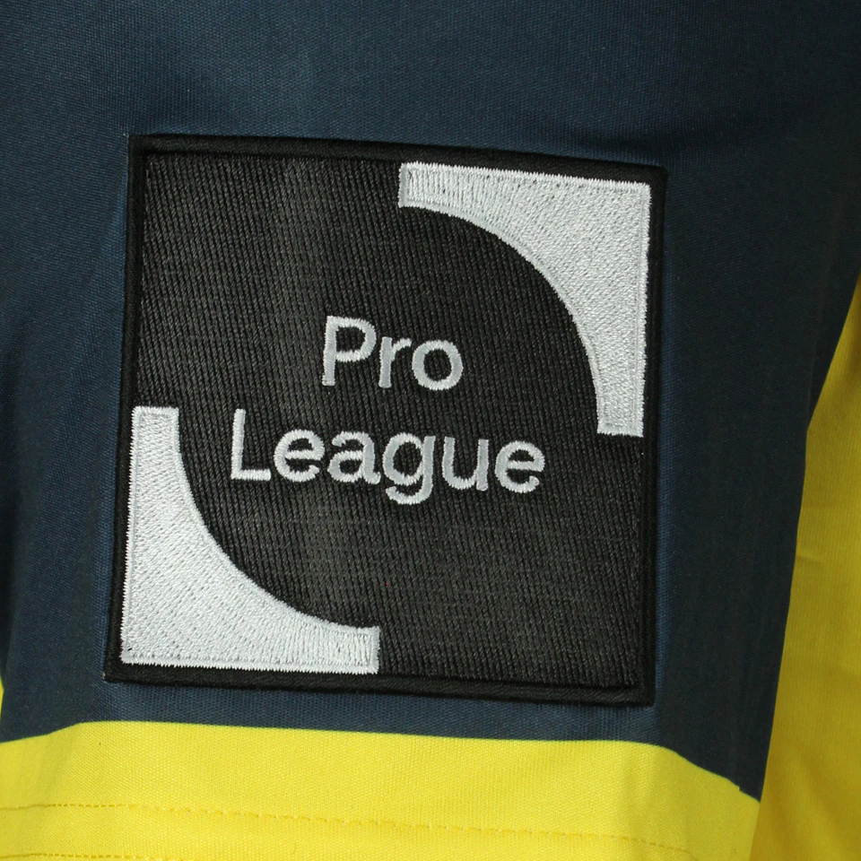 来自Royale Union Saint-Gilloise的Deniz Undav球衣