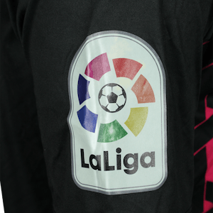 Álvaro Vallés Rosa UD Las Palmas shirt