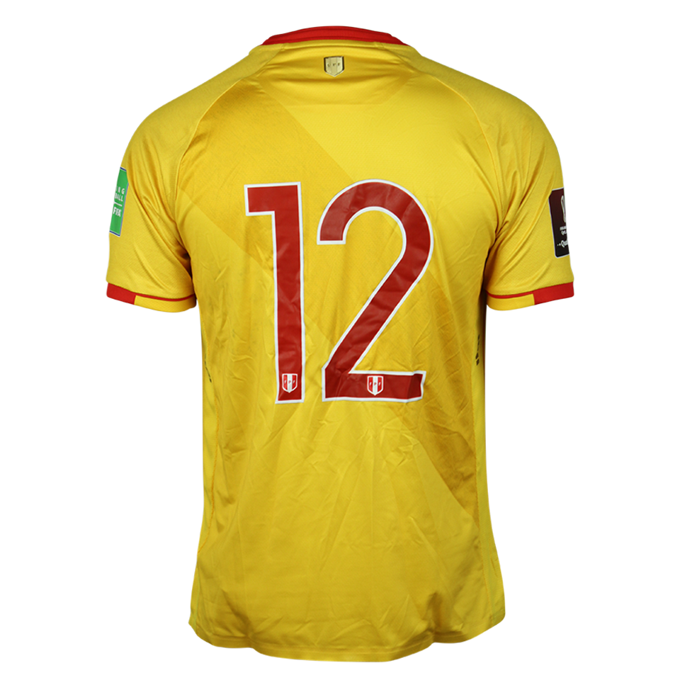 Carlos Alberto Cáceda Oyaguez Peru shirt