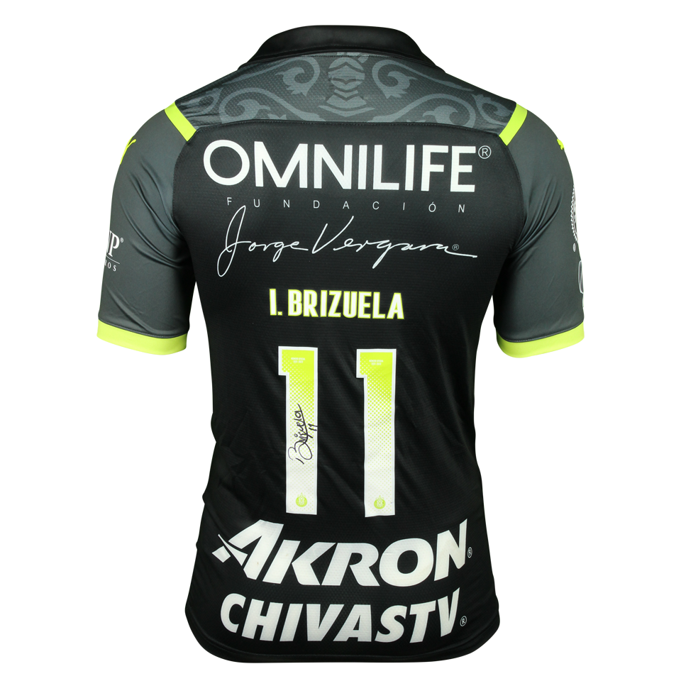 Isaác Brizuela Chivas Guadalajara shirt