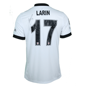 Cyle Larin Beşiktaş JK shirt