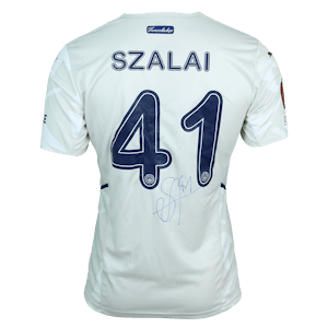 Attila Szalai Fenerbahçe forması
