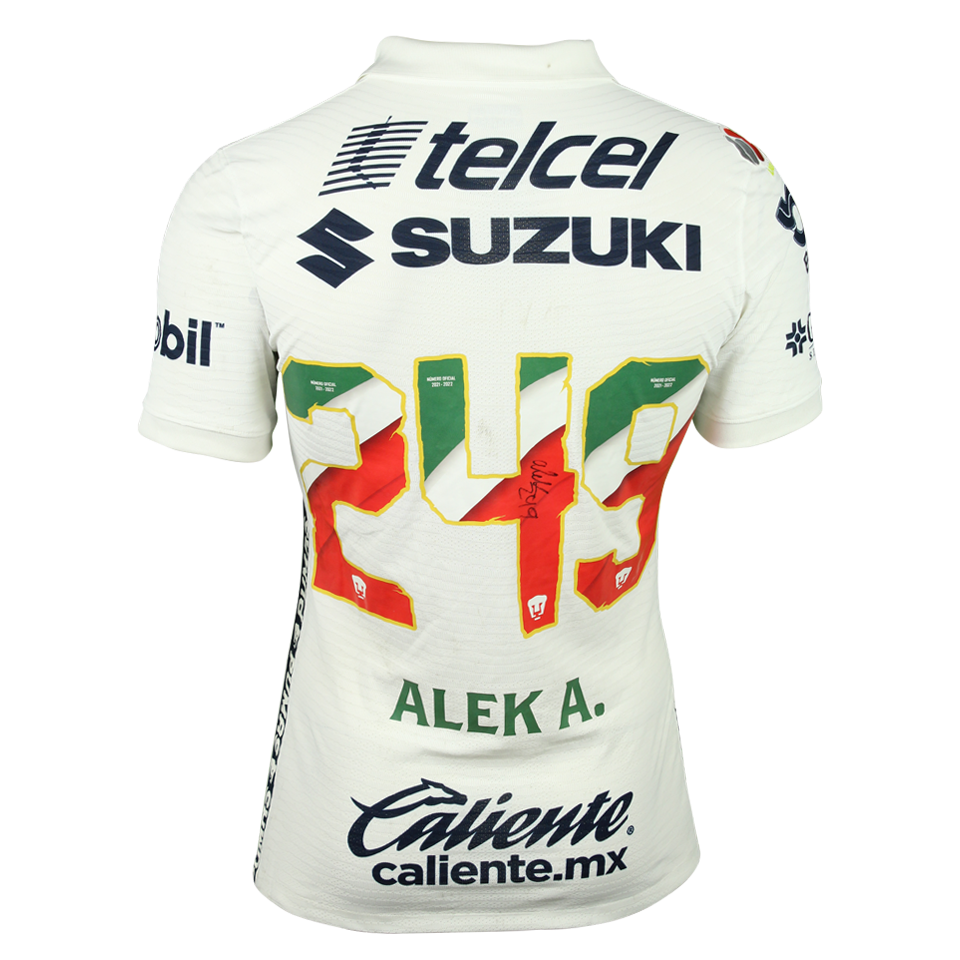 Alek Álvarez Bermúdez Pumas shirt