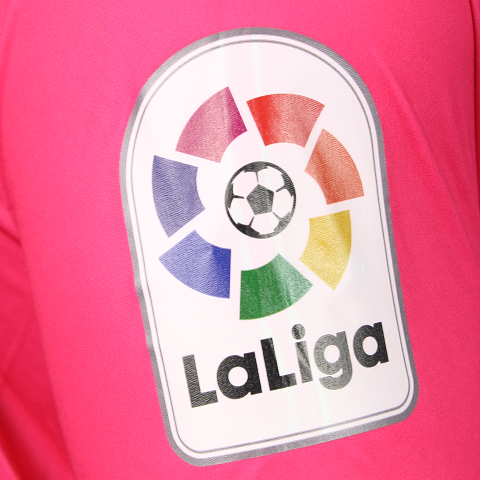 Raúl Fernández-Cavada Mateos UD Las Palmas shirt