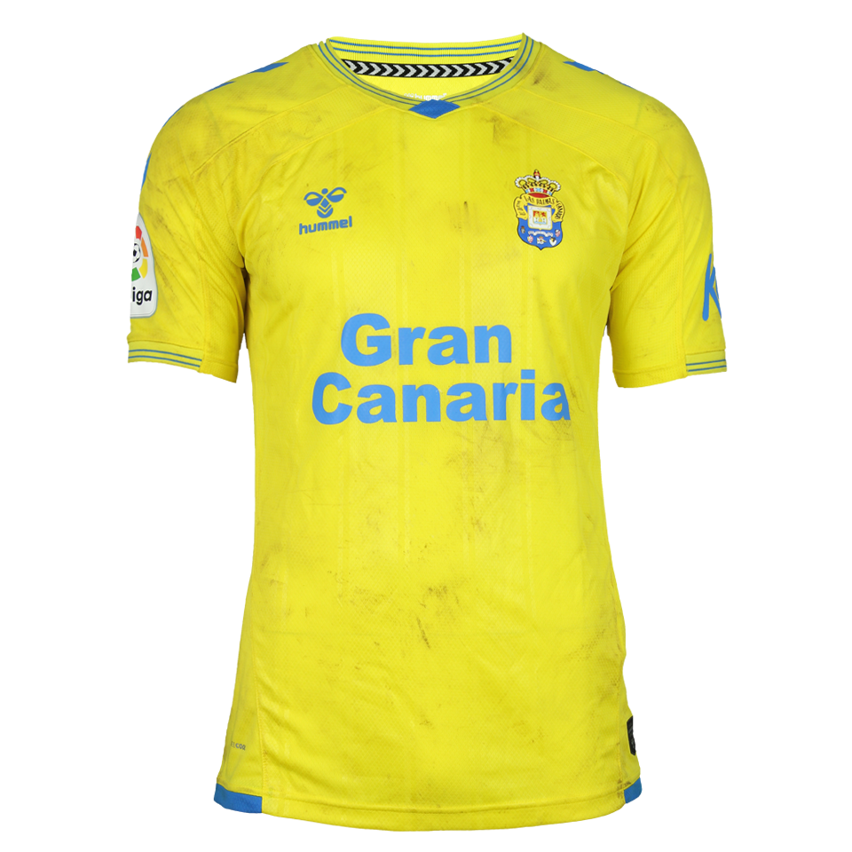 Enzo Loiodice UD Las Palmas shirt