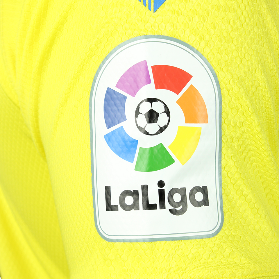 Saúl Basilio Coco-Bassey Oubiña UD Las Palmas shirt