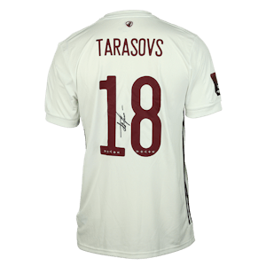 Igors Tarasovs Latvia forması