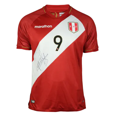 来自Peru的Gianluca Lapadula球衣