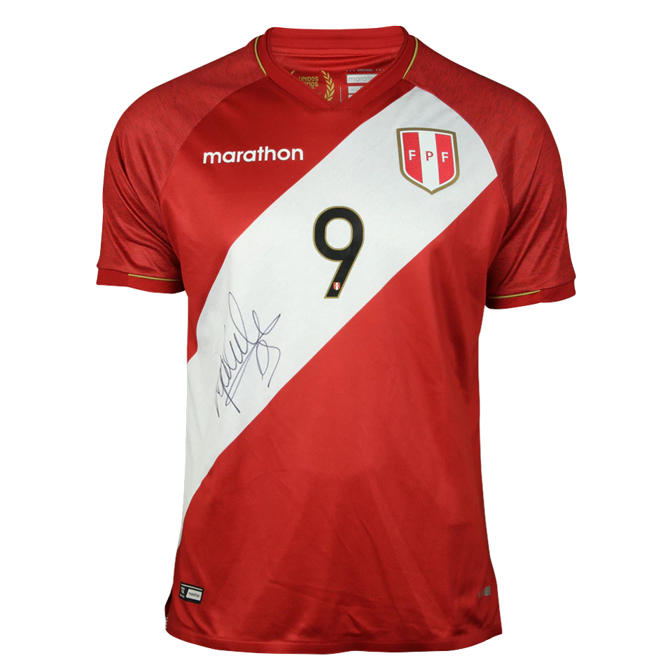 来自Peru的Gianluca Lapadula球衣