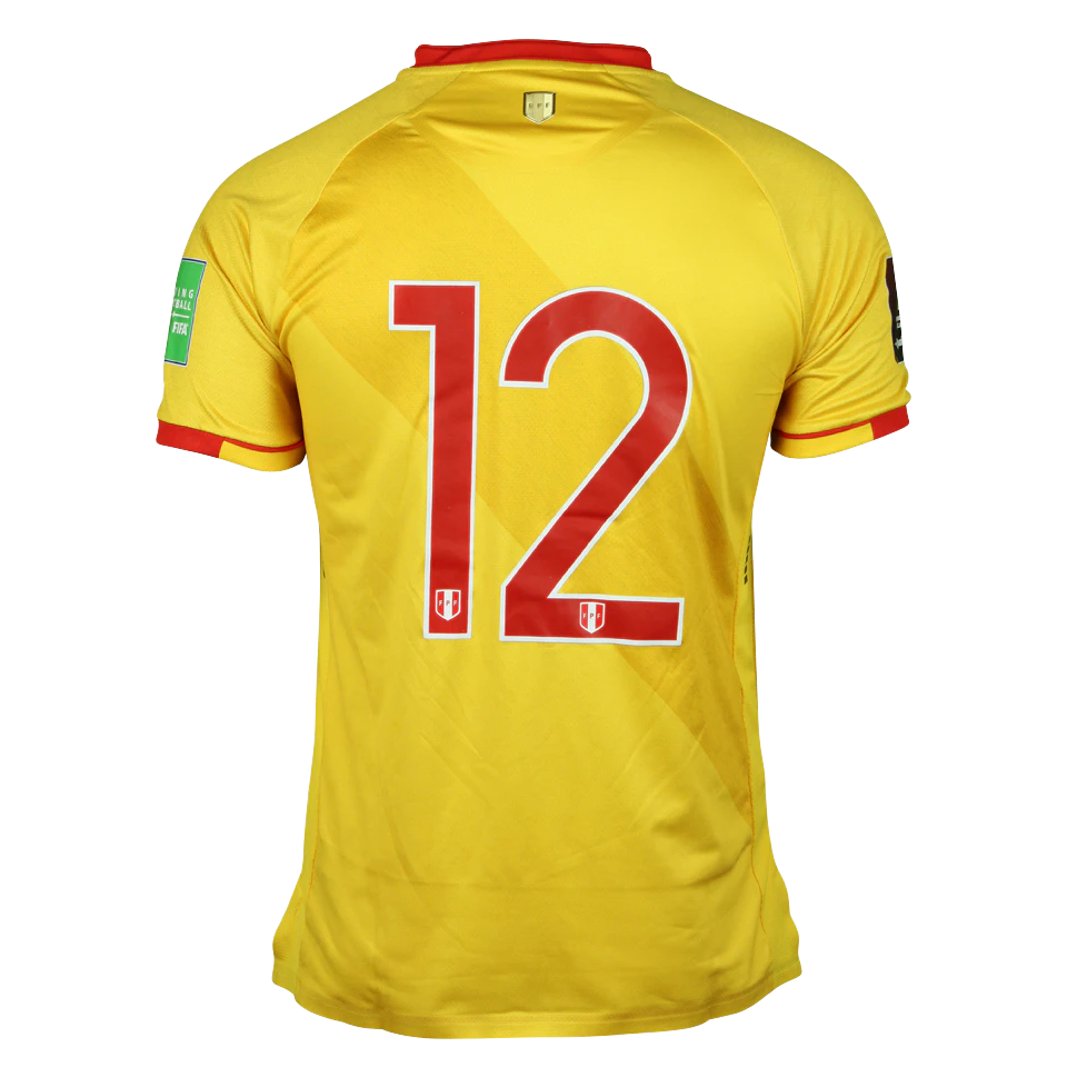 来自Peru的Carlos Alberto Cáceda Oyaguez球衣