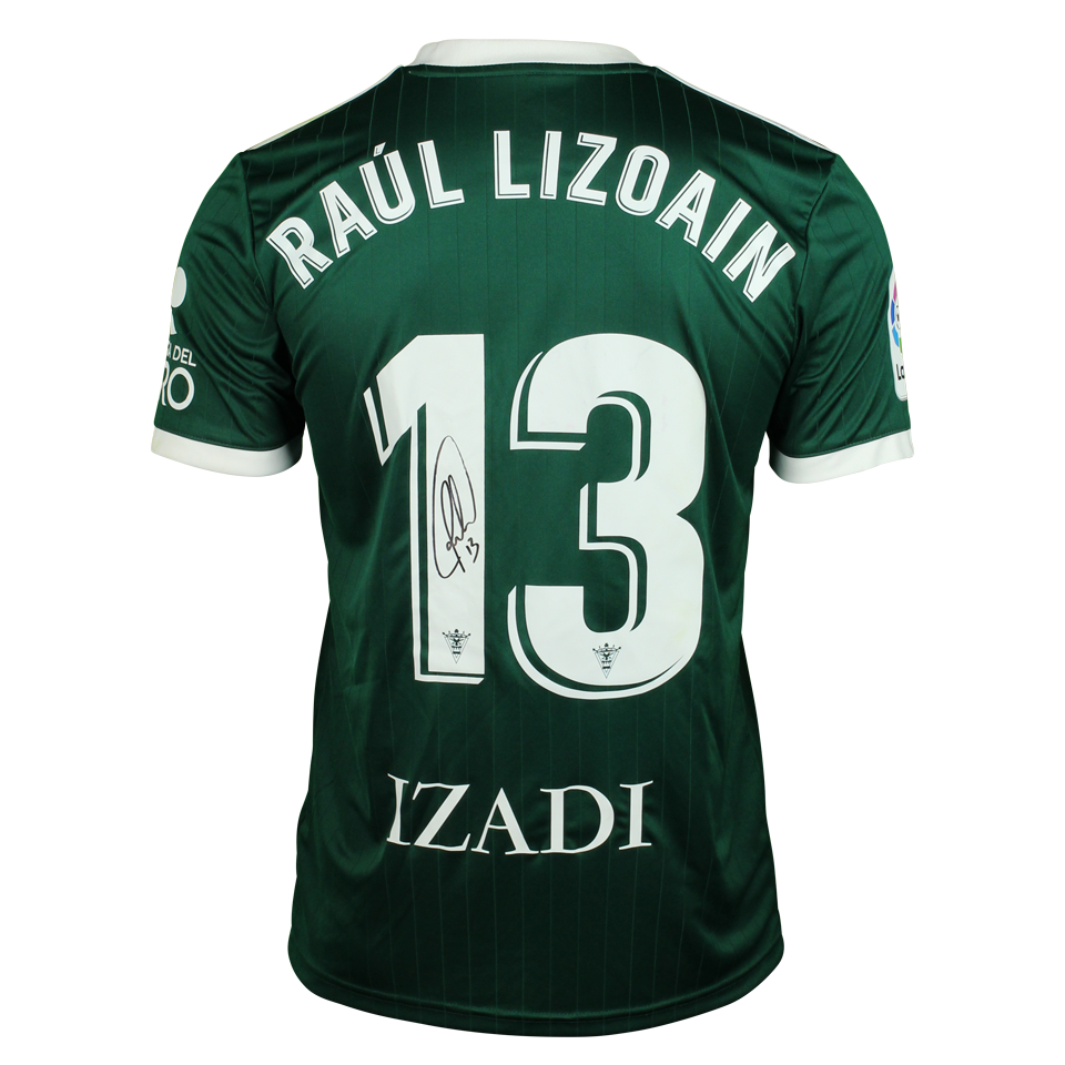 Raúl Lizoáin Cruz CD Mirandés shirt