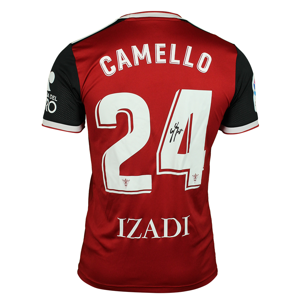 Sergio Camello  CD Mirandés のシャツ