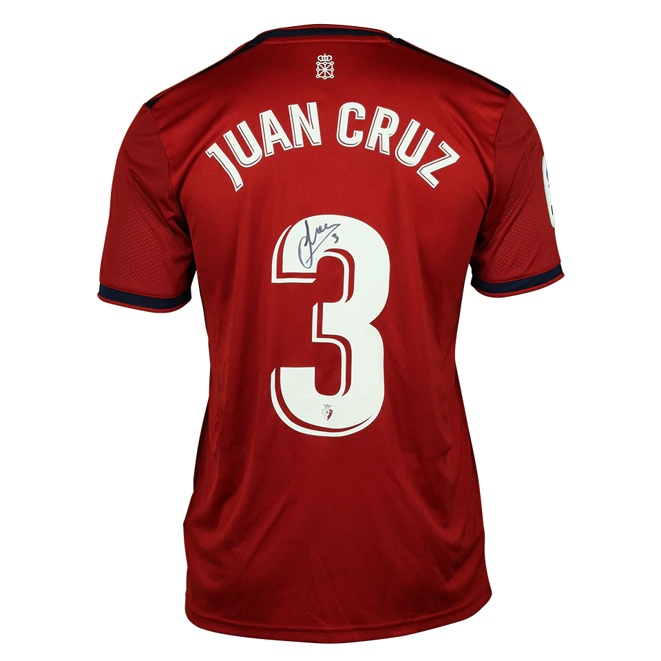 来自CA Osasuna的Álvaro Juan Cruz Armada球衣